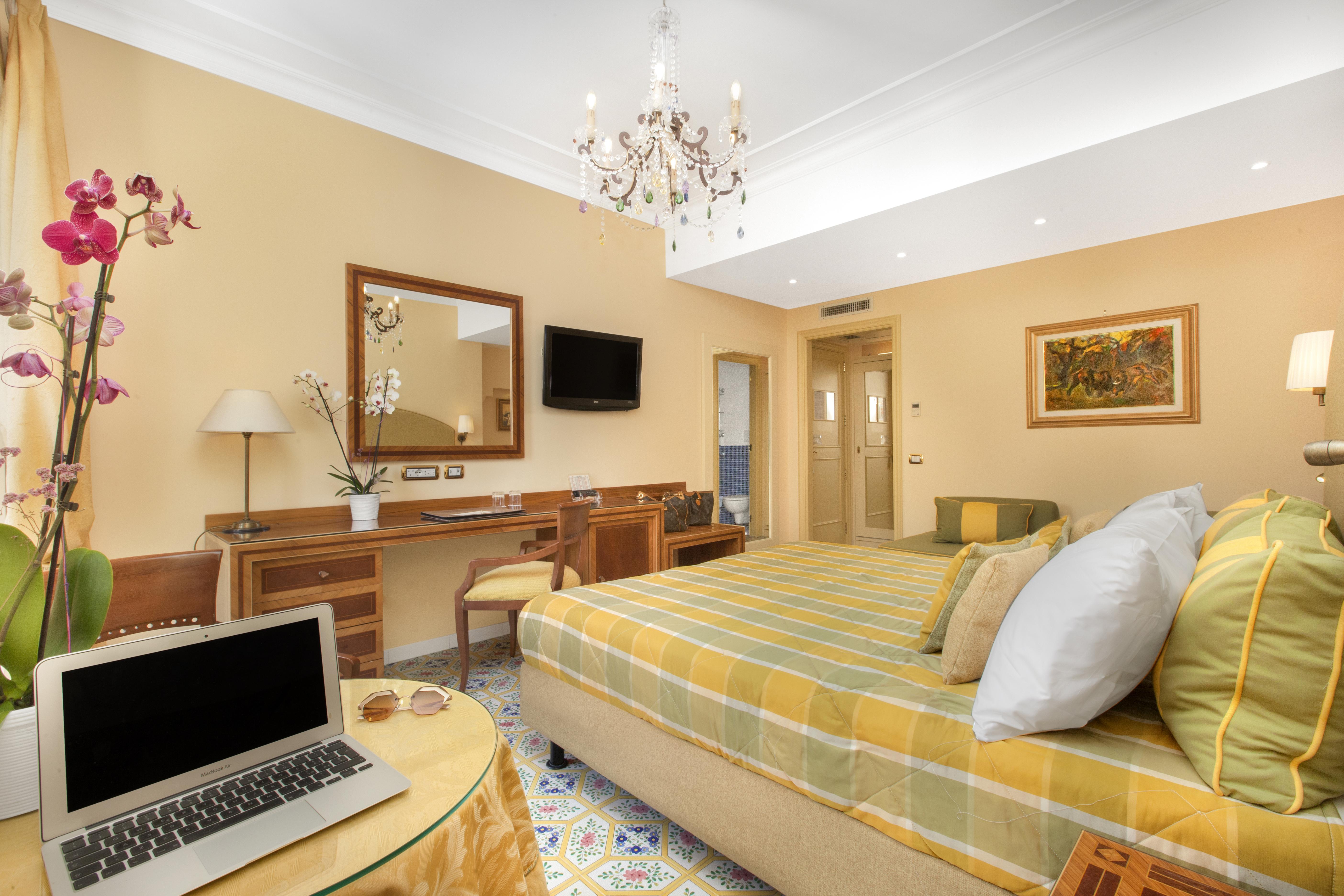 Hotel Antiche Mura Sorrento Dış mekan fotoğraf