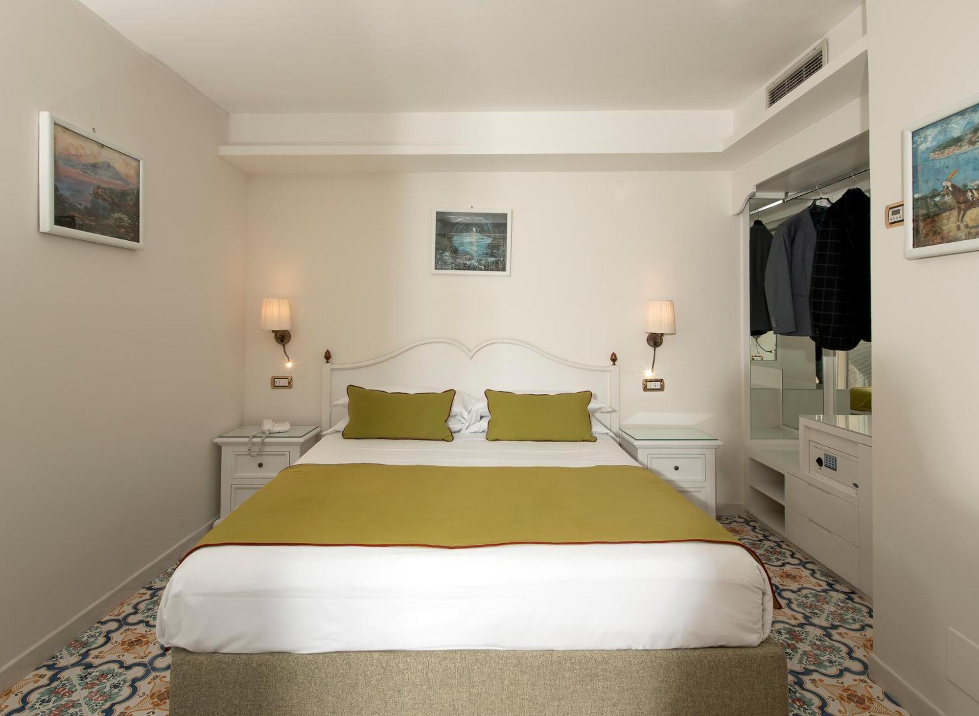 Hotel Antiche Mura Sorrento Dış mekan fotoğraf